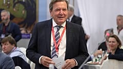 Иллюстрационное фото: Герхард Шрёдер на Петербургском международном экономическом форуме, 2019