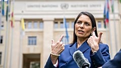 Die britische Innenministerin Priti Patel in Genf, wo sie ihre Abschiebungspläne von illegal eingereiste Flüchtlinge rechtfertigt, 20.05.2022