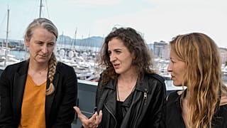 Анна Белоброва, второй режиссёр и невеста Мантаса Кведаравичюса в Каннах на презентации "Мариуполя 2", 19 мая 2022 г.