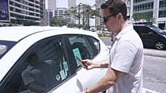 Gründer in Dubai: Soziale Auswirkung mit Carsharing