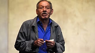 الممثل والمخرج المسرحي أحمد بن عيسى