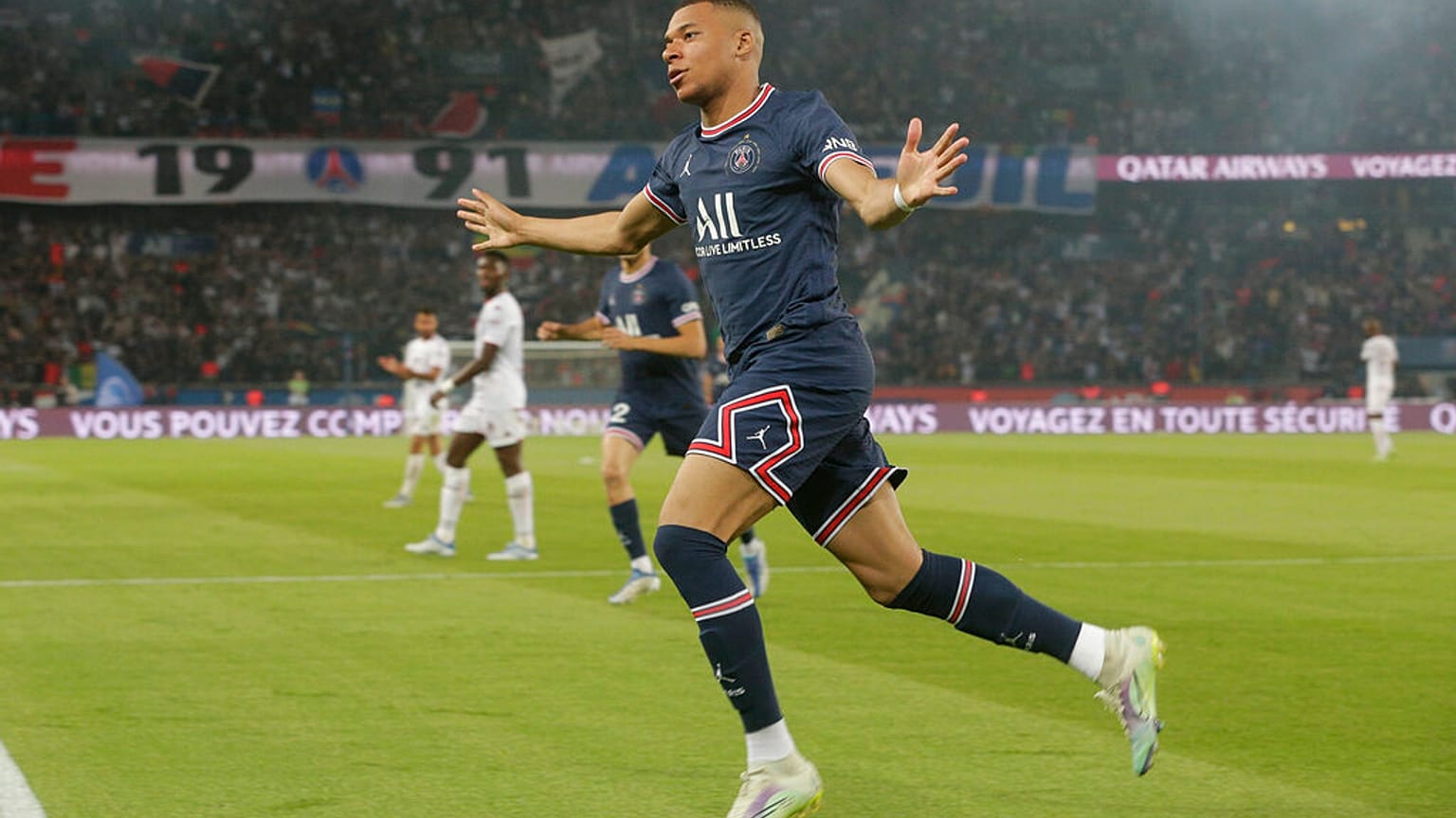 Kylian Mbappé, auteur d'un triplé au Parc des Princes face à Metz en baisser de rideau de la Ligue 1, le 21 mai 2022.