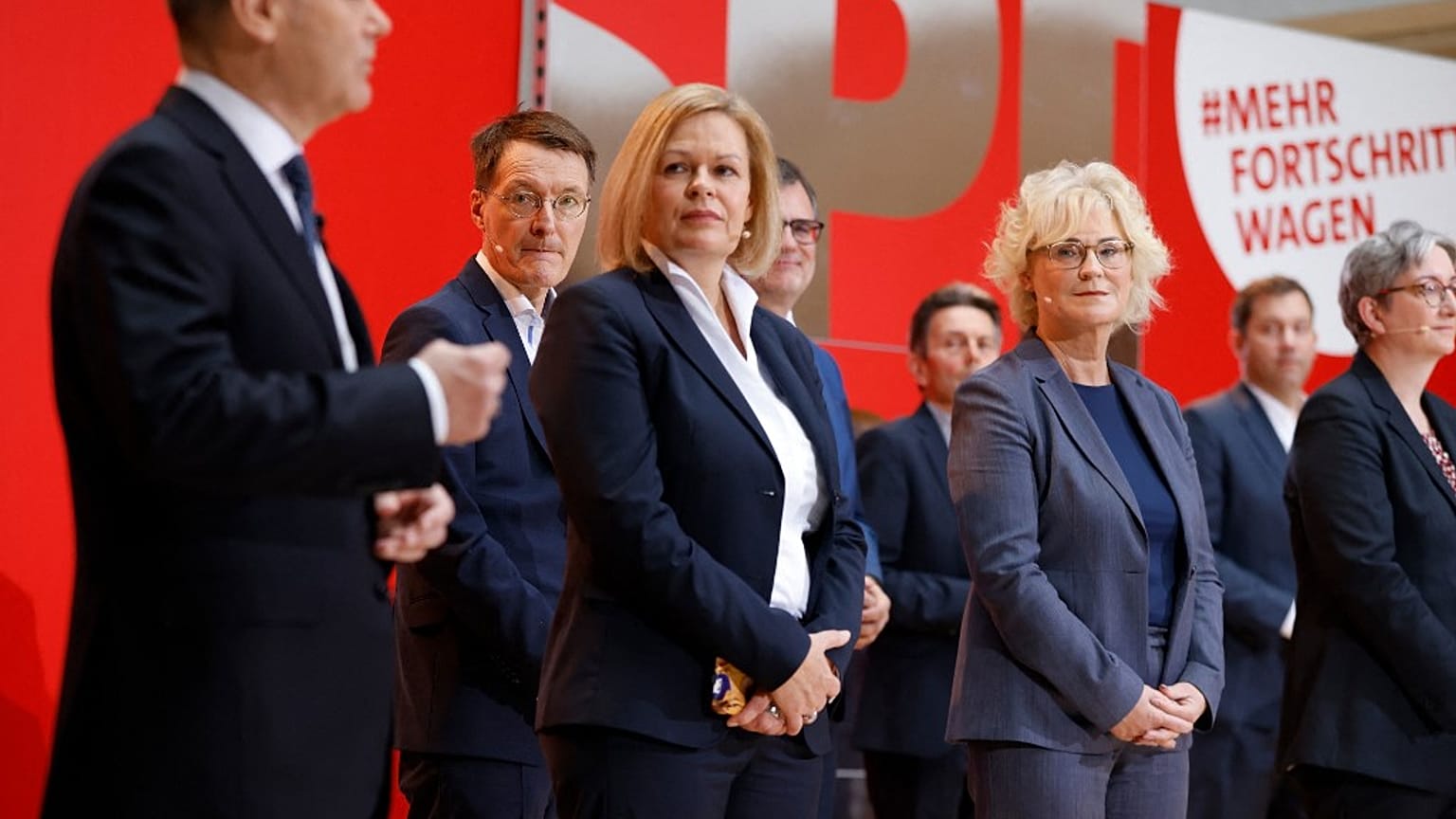 Olaf Scholz mit Nancy Faeser und Christine Lambecht - ARCHIV
