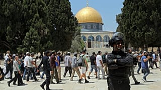 يهود أمام المسجد الأقصى