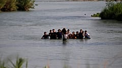 ABD'ye ulaşmaya çalışan bir grup göçmen (Arşiv)
