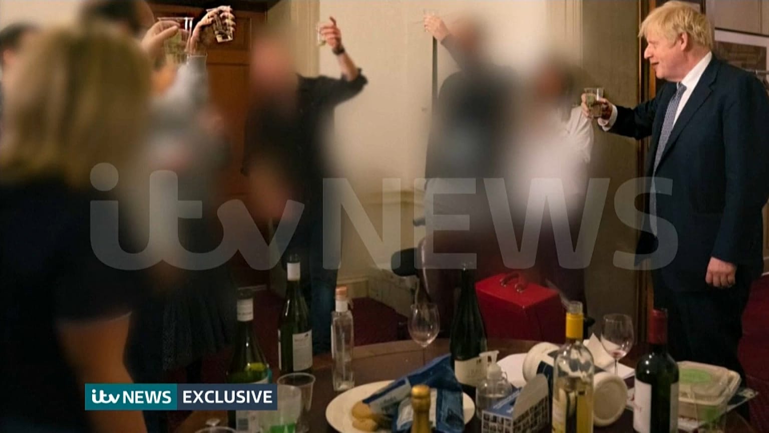 Boris Johnson bei einer Party während des Lockdowns