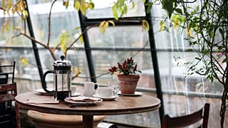 Garden cafés offer picturesque settings and respite from the heat for visitors to Venice this summer. 
