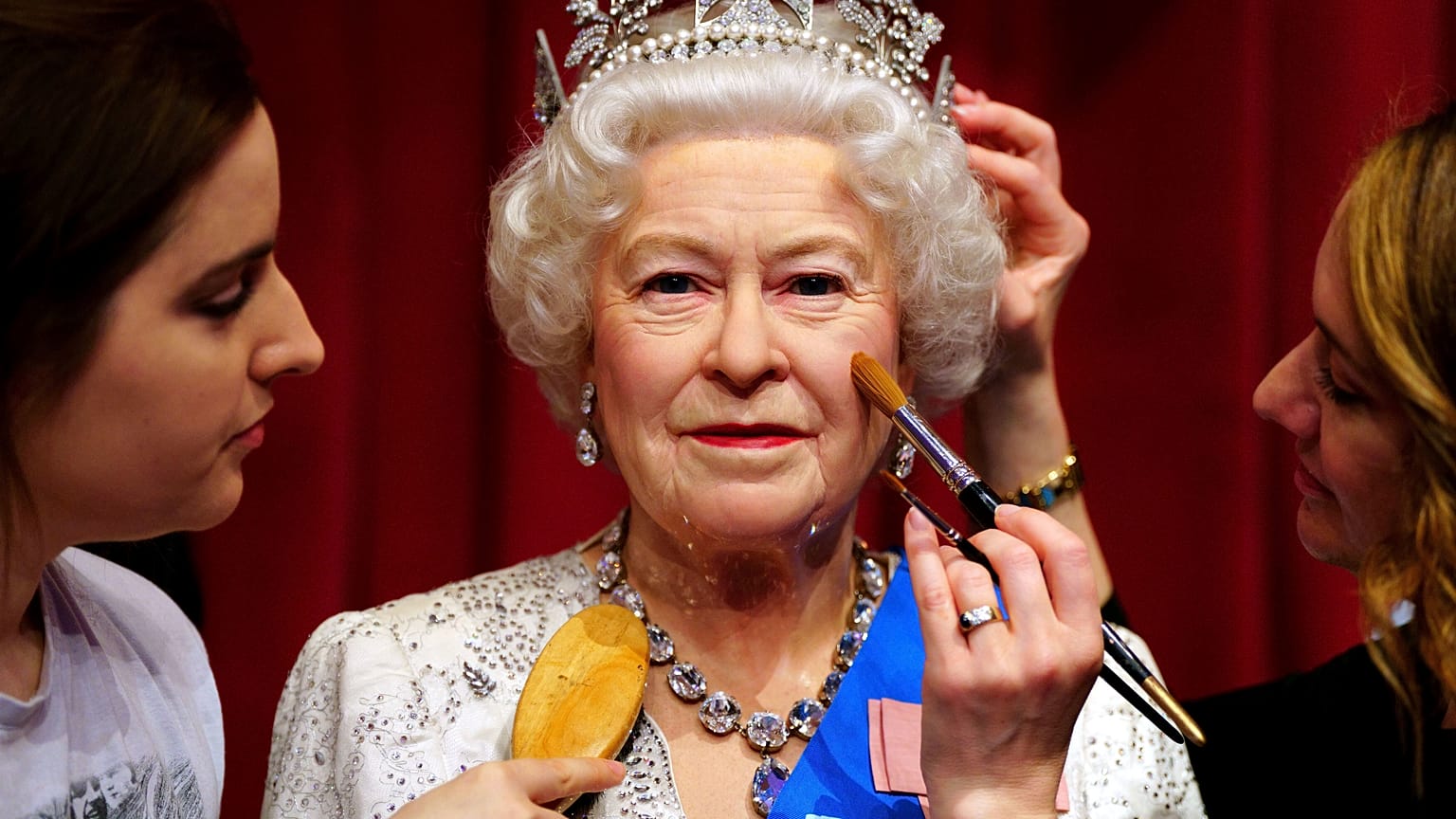 Wachsfigur der britischen Königin