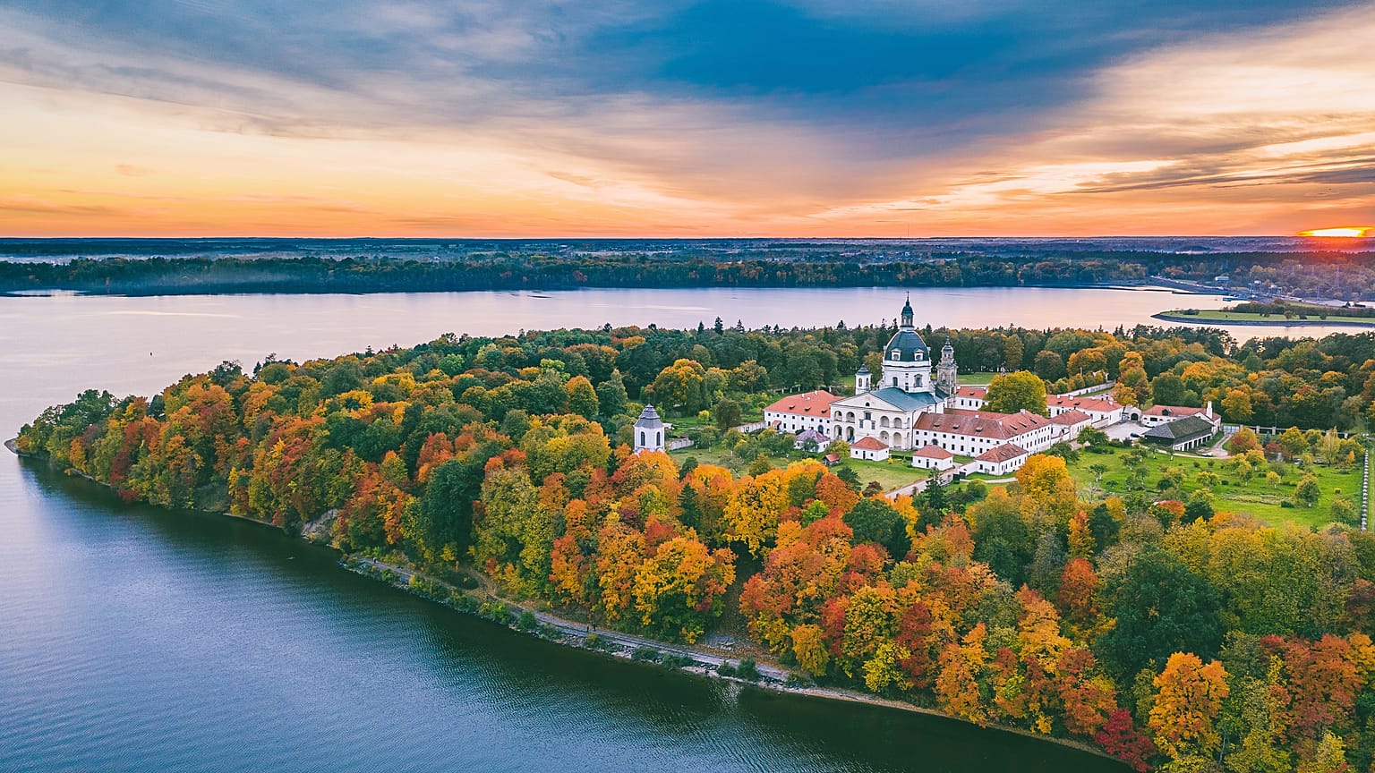 Digital nomads in Lithuania can take their remote office to the next level by working from this monumental historic monastery. 