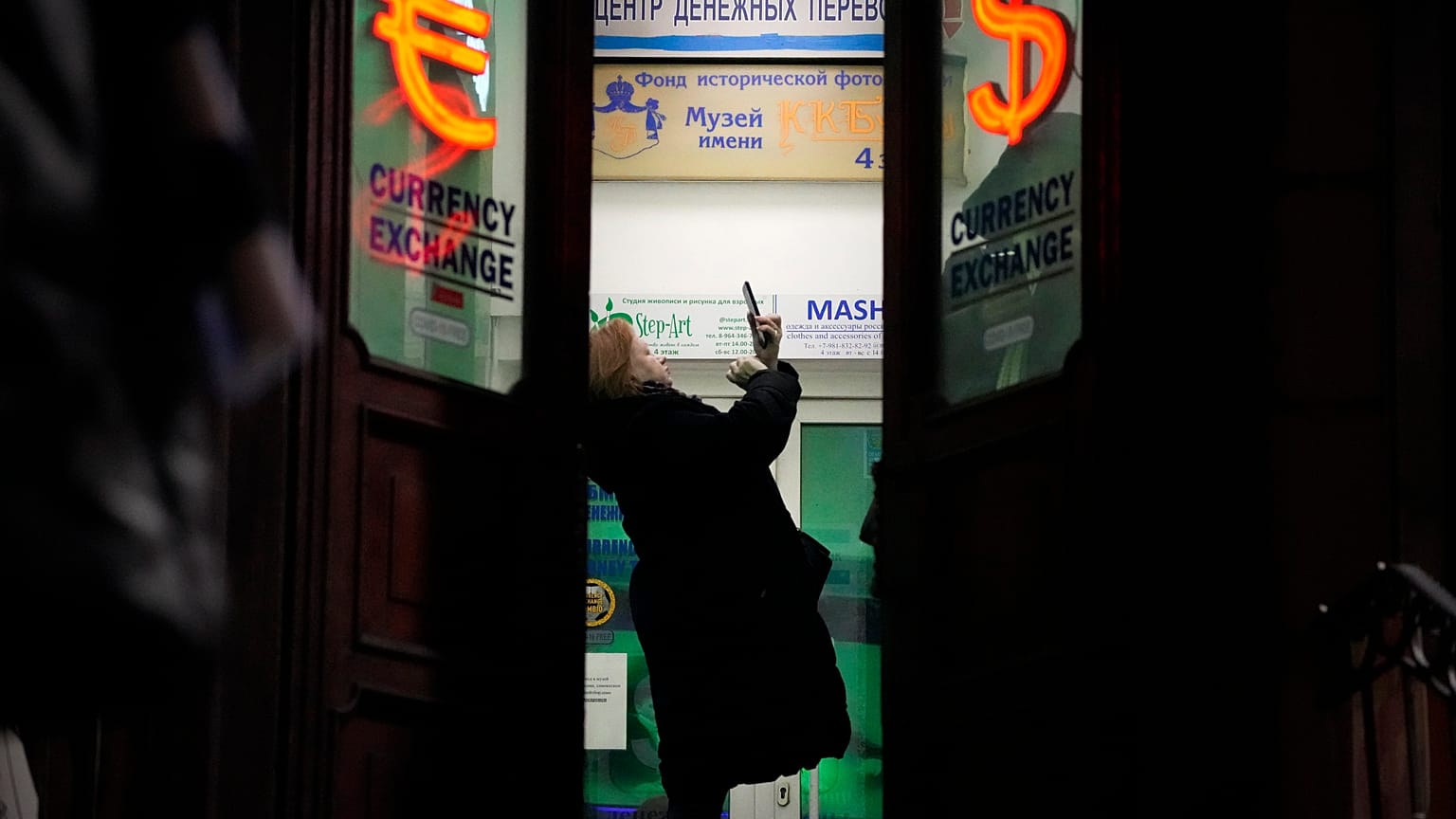 Cut off from the international banking system and unable to access dollars or euros, Russia is betting on the digital ruble to continue making payments.