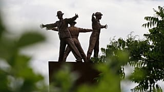 Monumento inaugurado en Praga con motivo del 67º aniversario del asesinato de Reinhard Heydrich.