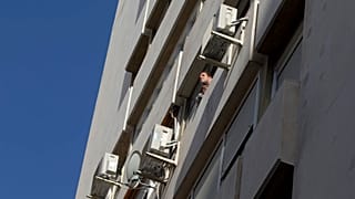 Κλιματιστικά έξω από κτίριο στη Μαδρίτη
