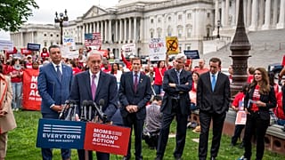 Protesta para exigir el control de las armas frente al Congreso de los Estados Unidos