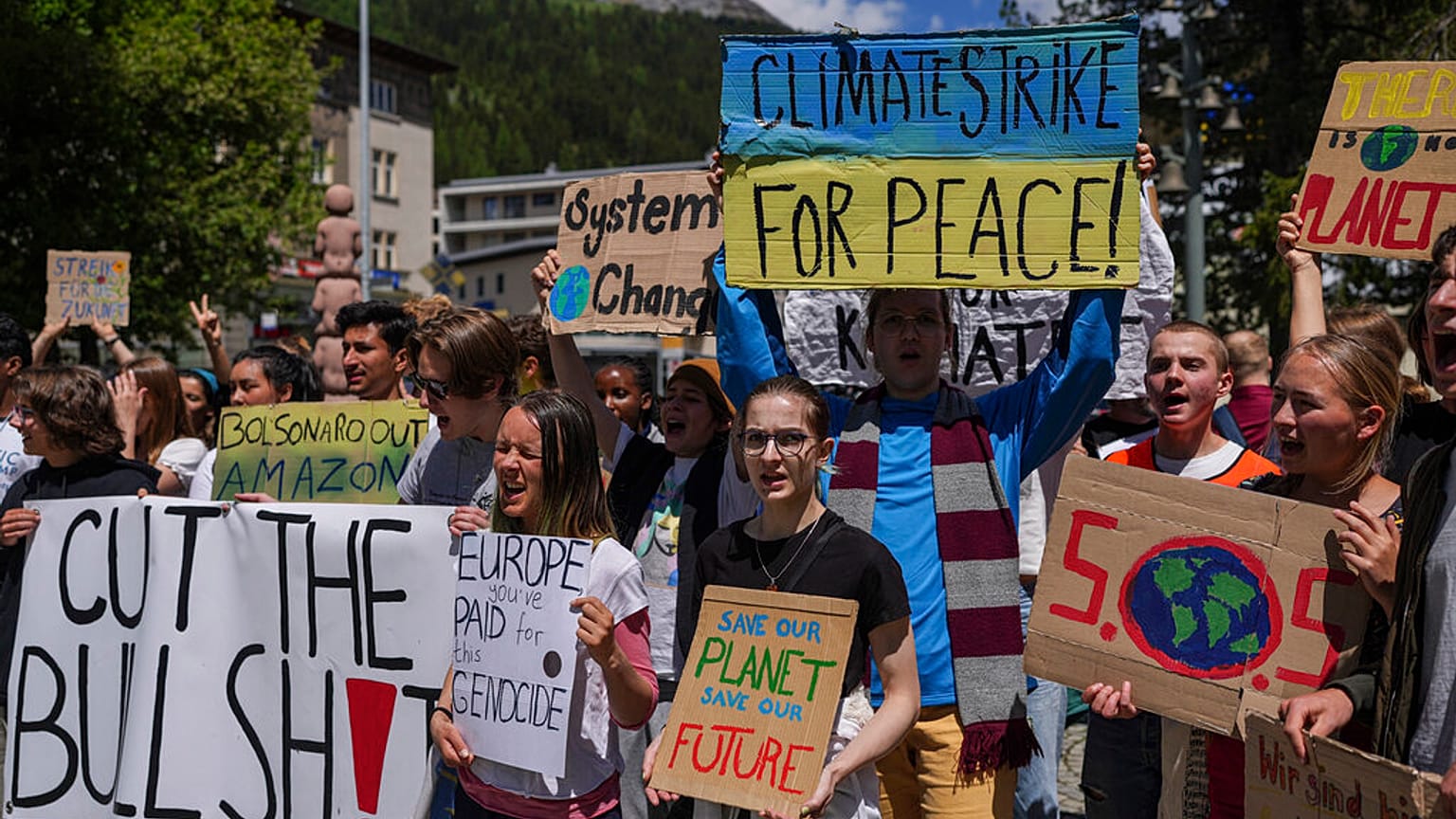 Klimastreik und Protest gegen den Krieg in der Ukraine in Davos in der Schweiz beim WEF