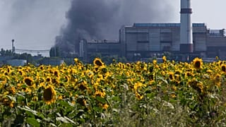 Пожар на нефтеперабатывающем заводе в Лисичанске, Луганской области, апрель 2014 г.