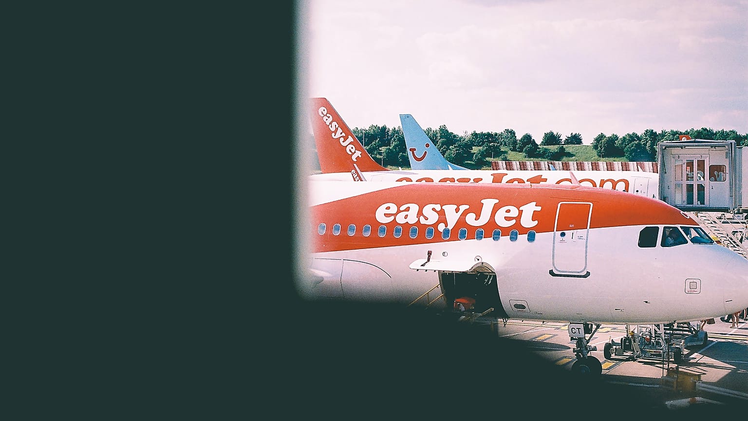 EasyJet has been forced to cancel hundreds of flights after experiencing IT problems. 