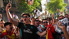 Auch im Stadion Santiago Bernabeu von Madrid wurde beim Public Viewing gefeiert