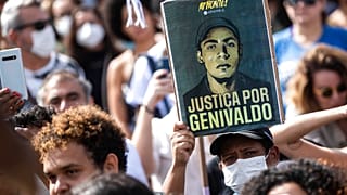 Manifestanti chiedono "giustizia per Genivaldo".