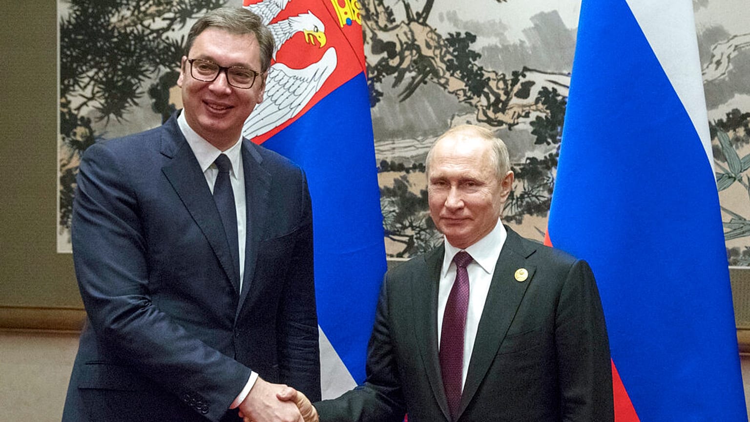 Президент России Владимир Путин и президент Сербии Александр Вучич на форуме "Один пояс и один путь" 25 апреля 2019 г