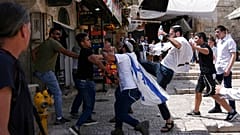 Enfrentamientos entre judíos y palestinos en la Ciudad Vieja de Jerusalén