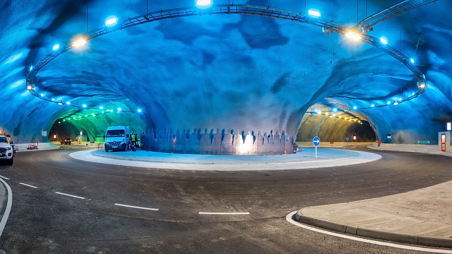 The world's first underwater roundabout in the Faroe Islands inspired the UK minister to think about tunnels in between Scotland's islands. 