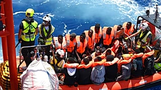 Akdeniz'de göçmen kurtarma operasyonu