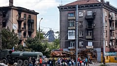 Очередь за гуманитарной помощью в Мариуполе