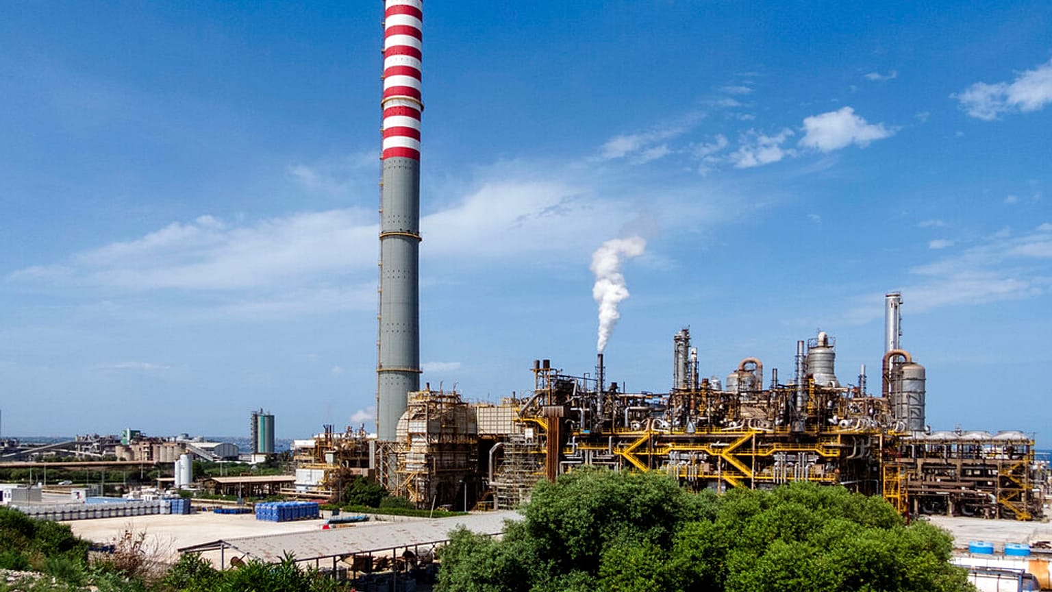 Lukoil-Raffinerie bei Syrakus auf Sizilien