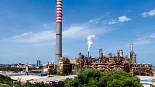 Lukoil-Raffinerie bei Syrakus auf Sizilien