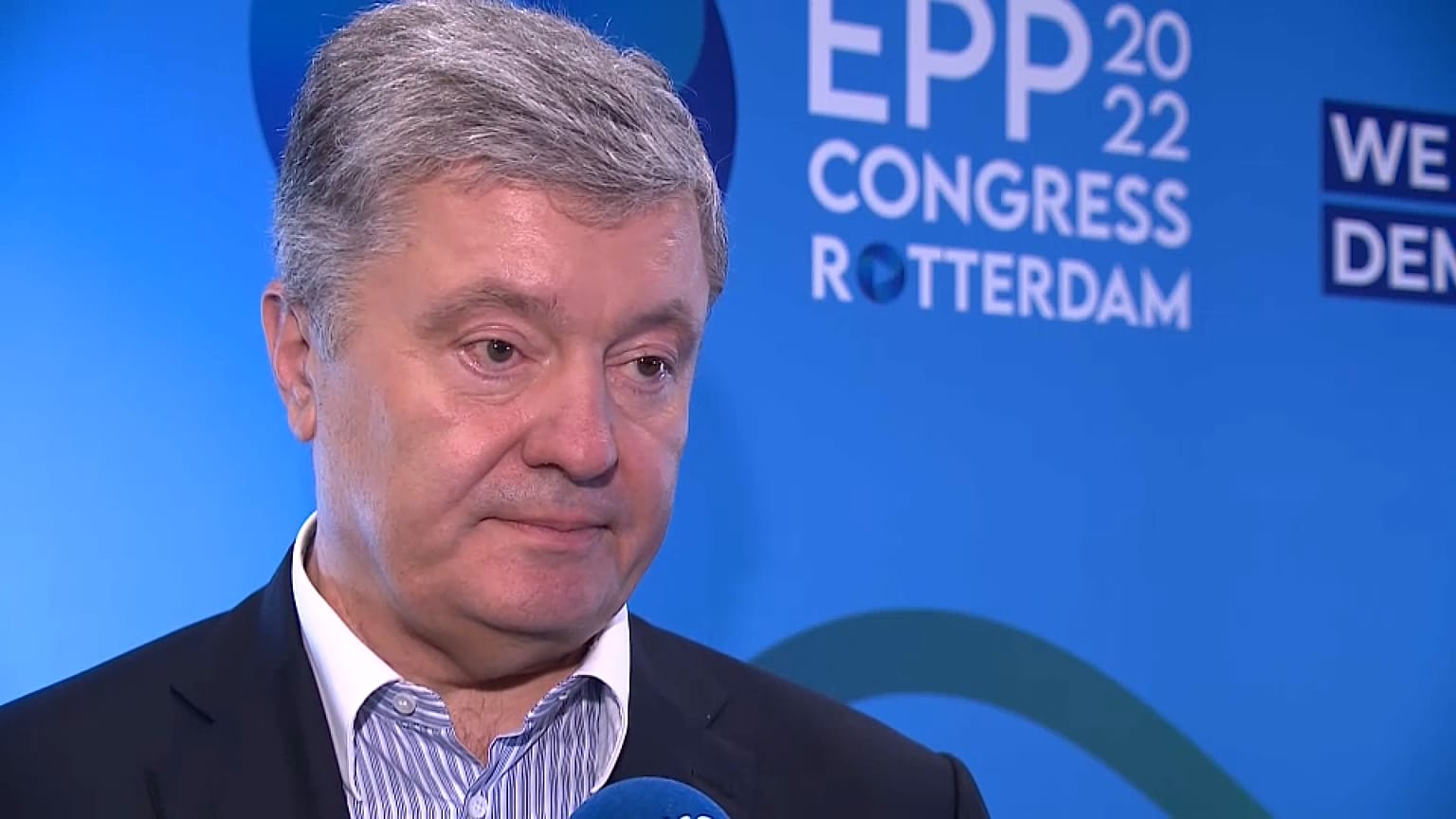 Petro Poroshenko pede "desputinização" da Rússia