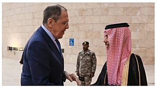 وزير الخارجية الروسي سيرغي لافروف ونظيره السعودي فيصل بن فرحان