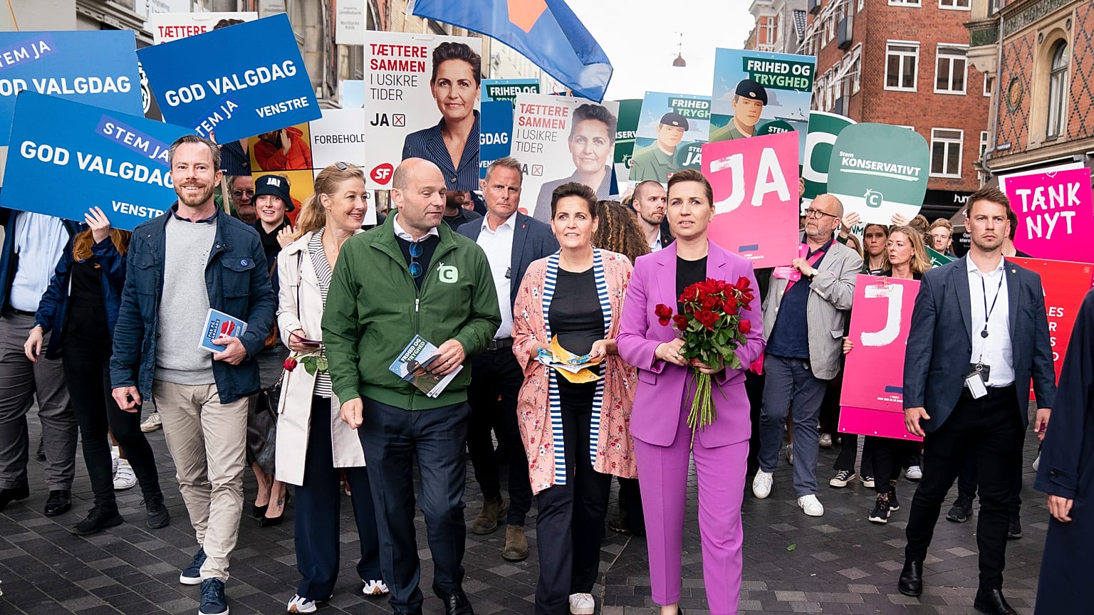 Auch Ministerpräsidentin Mette Frederiksen sagte "Ja" zur gemeinsamen EU-Verteidigung.