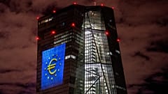 Avrupa Merkez Bankası binası euro simgesi