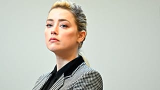 الممثلة آمبر هيرد في المحكمة أمام زوجها السابق جوني ديب في فيرفاكس، فيرجينيا، الثلاثاء 24 مايو 2022. 