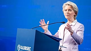 La presidenta de la Comisión Europea, Ursula von der Leyen, habla durante el Foro Globsec 2022 en Bratislava, Eslovaquia, el jueves 2 de junio de 2022.