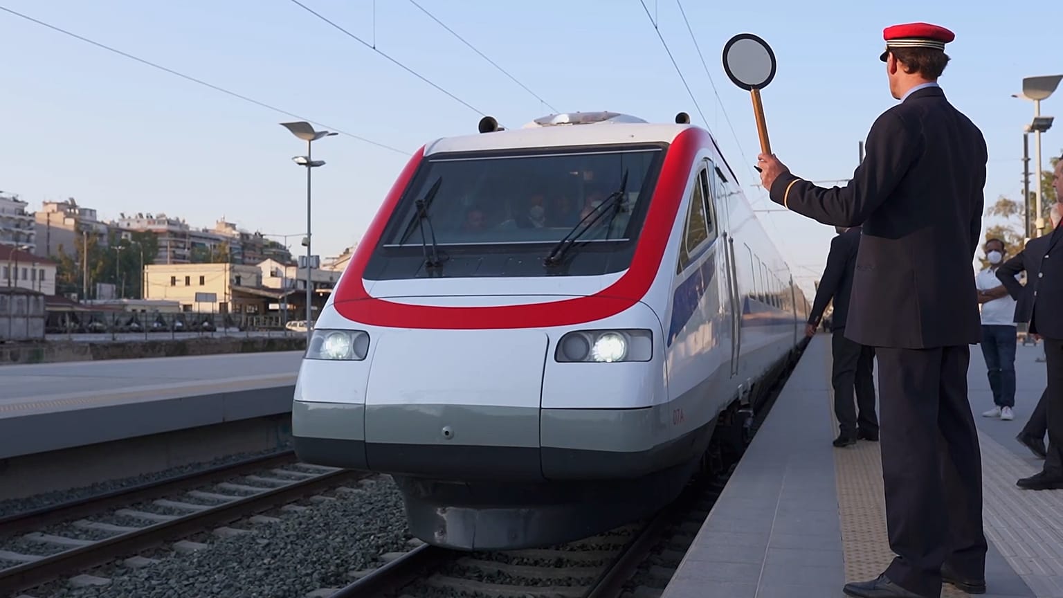 Αναχώρηση συρμού από την Αθήνα- εικόνα αρχείου