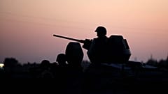 Suriye sınırında görevli Türk askeri (arşiv) 