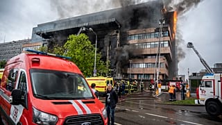 Ρωσικές δυνάμεις άμεσης επέμβασης στο σημείο της πυρκαγιάς στη Μόσχα