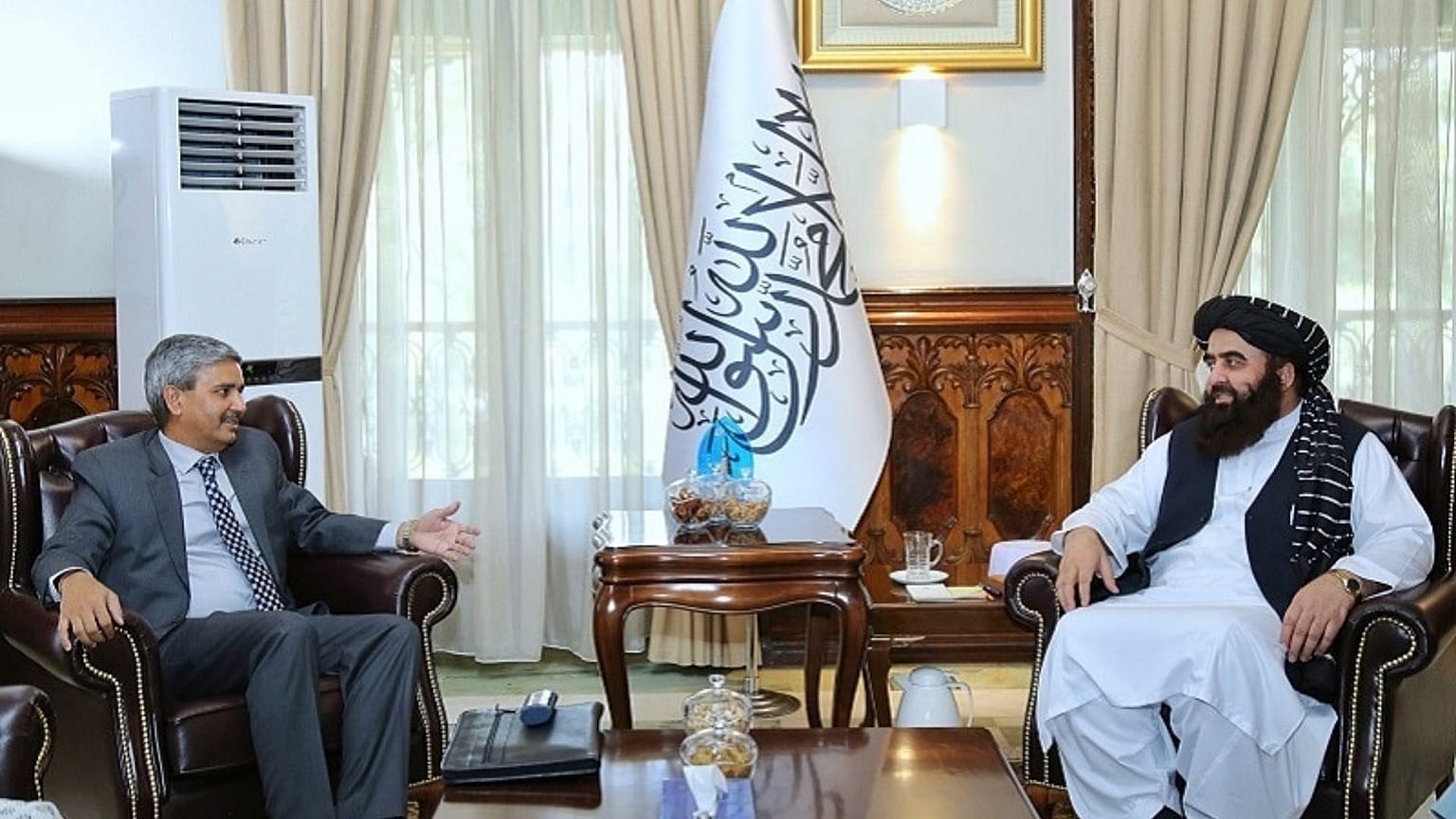 دیدار هیئت رسمی هند با امیرخان متقی سرپرست وزارت خارجه طالبان