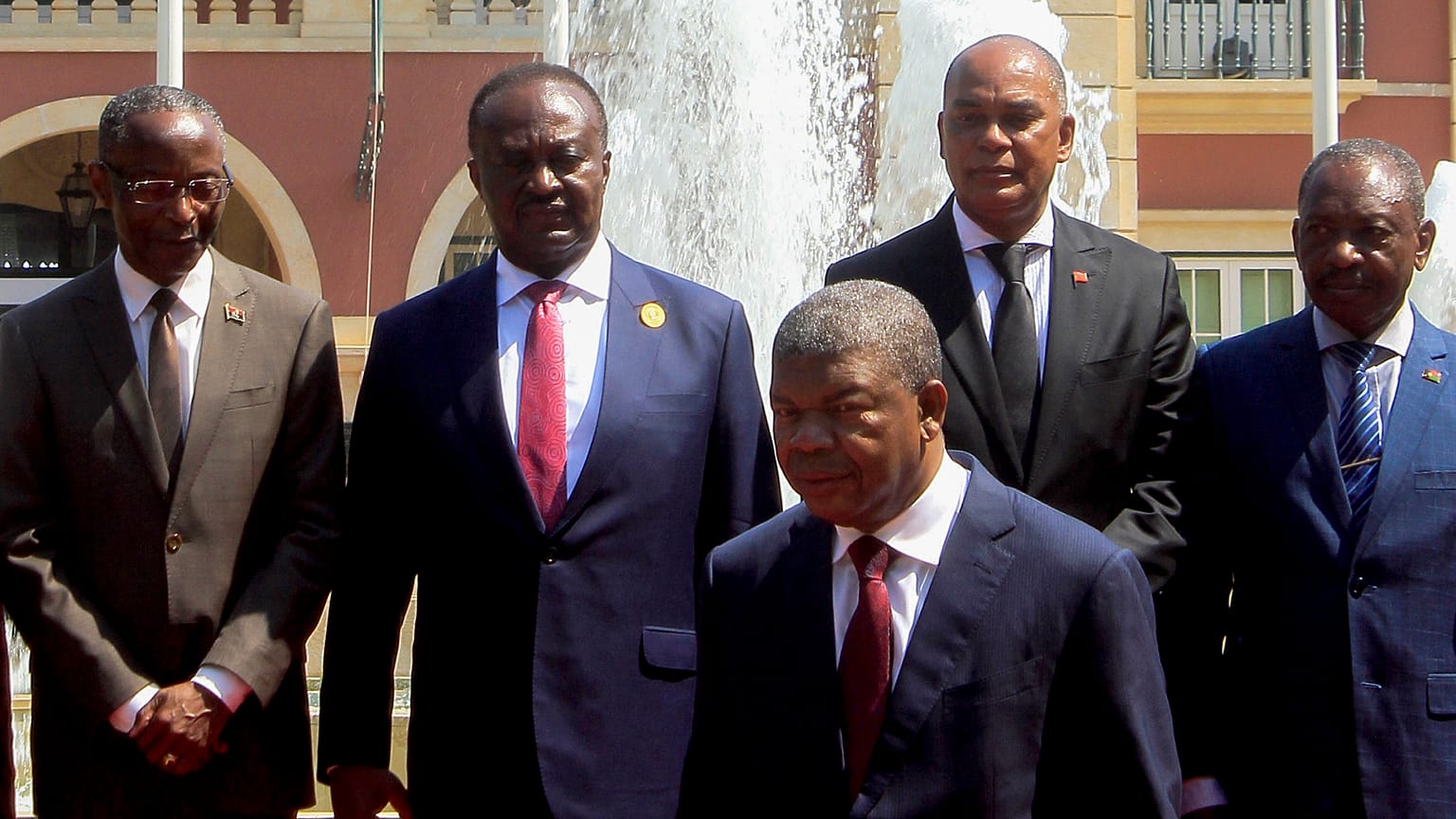 Presidente de Angola, João Lourenço, com membros do Conselho da República
