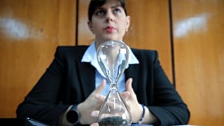 Laura Codruta Kövesi, amikor az AP-nek adott interjút Bukarestben 2019. október 4-én