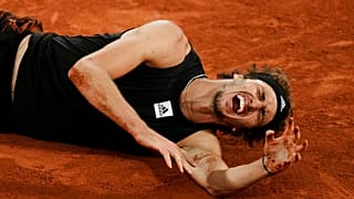 Alexander Zverev hat sich im Halbfinale gegen Rafael Nadal verletzt