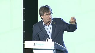 Carles Puigdemont se despide de la presidencia de Junts en Argeles-sur-Mer, Francia