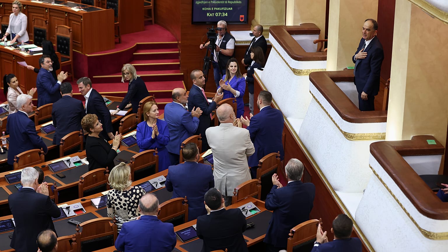 Le président albanais élu Bajram Begaj au Parlement de Tirana, samedi 4 juin 2022.