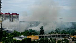 Rauch über Kiew nach Luftangriffen an diesem Sonntagmorgen