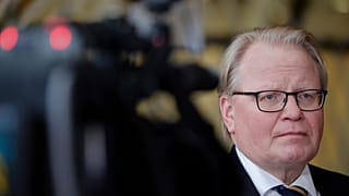 İsveç Savunma Bakanı Peter Hultqvist, 21 Mart 2022'de Brüksel'de düzenlenen AB Savunma Bakanları toplantısında