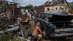 Последствия обстрелов на востоке Украины