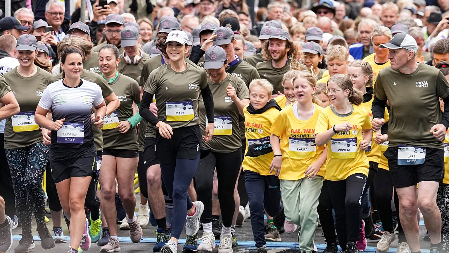 La princesa Mary, esposa del príncipe heredero Frederik, durante la carrera. Dinamarca 6/6/2022