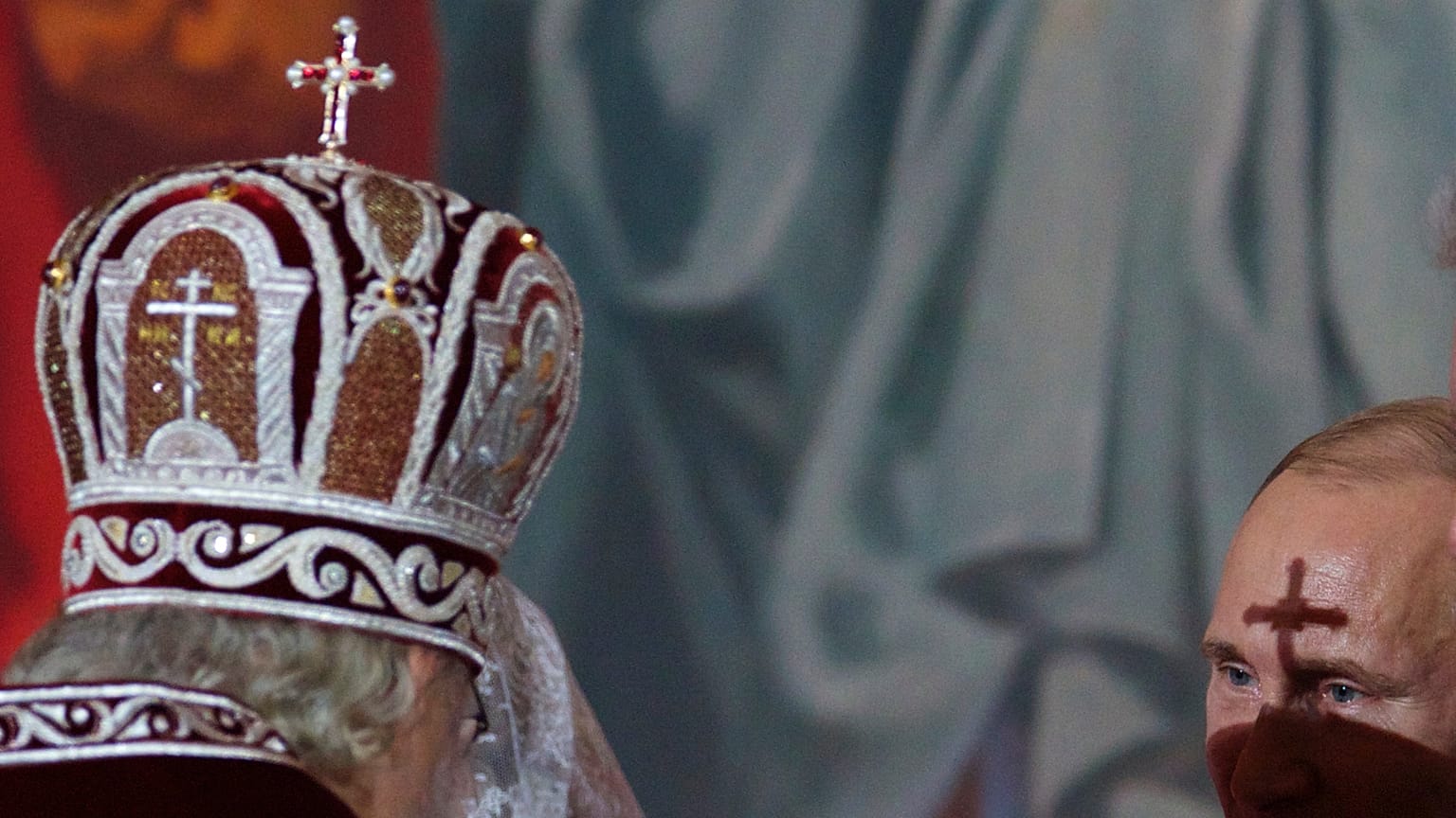 Kirill pátriárka és Putyin elnök 2015-ben, húsvétkor