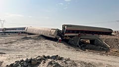 Descarrilamiento de un tren en Irán